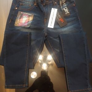 Covergirl mid rise ultra skinny butt lift jeans